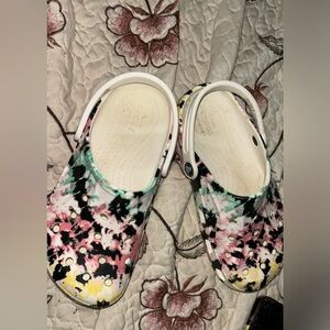 Rare color pre loved crocs